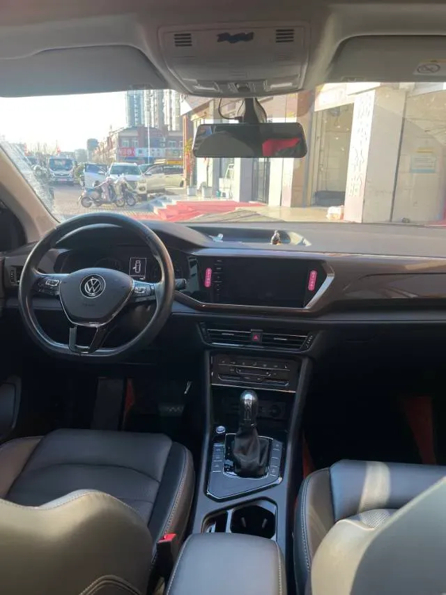 2021 Volkswagen Tharu 1.4T 150HP L4 7DCT,autocango,china used car exporter,china ev exporter,chinese used car exporter,chinese used ev exporter