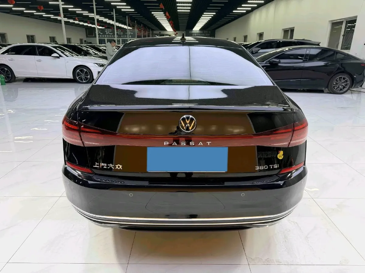 2025 Volkswagen Passat 2.0T 220HP L4 7DCT,autocango,china used car exporter,china ev exporter,chinese used car exporter,chinese used ev exporter