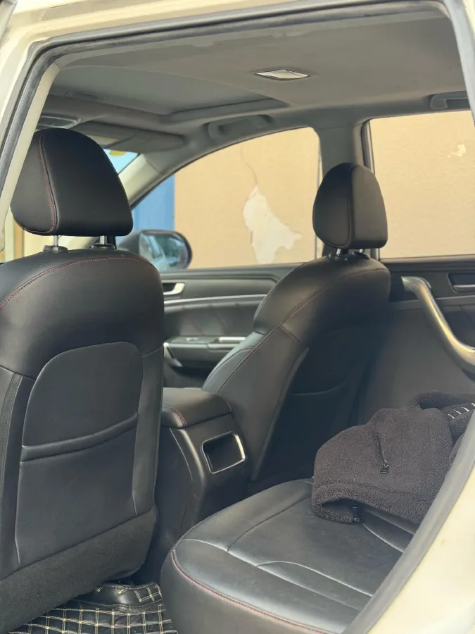 2017 Haval M6 1.5T 150HP L4 6AT,autocango,china used car exporter,china ev exporter,chinese used car exporter,chinese used ev exporter