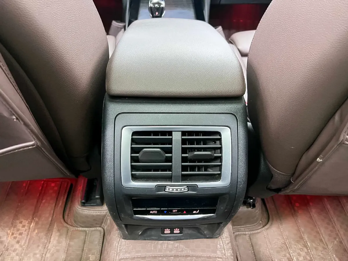 2022 BMW X3 2.0T 252HP L4 8AT,autocango,china used car exporter,china ev exporter,chinese used car exporter,chinese used ev exporter