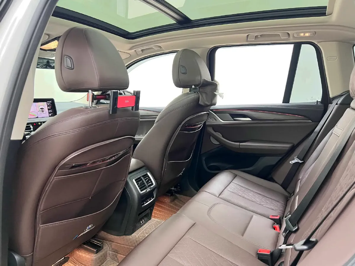 2022 BMW X3 2.0T 252HP L4 8AT,autocango,china used car exporter,china ev exporter,chinese used car exporter,chinese used ev exporter