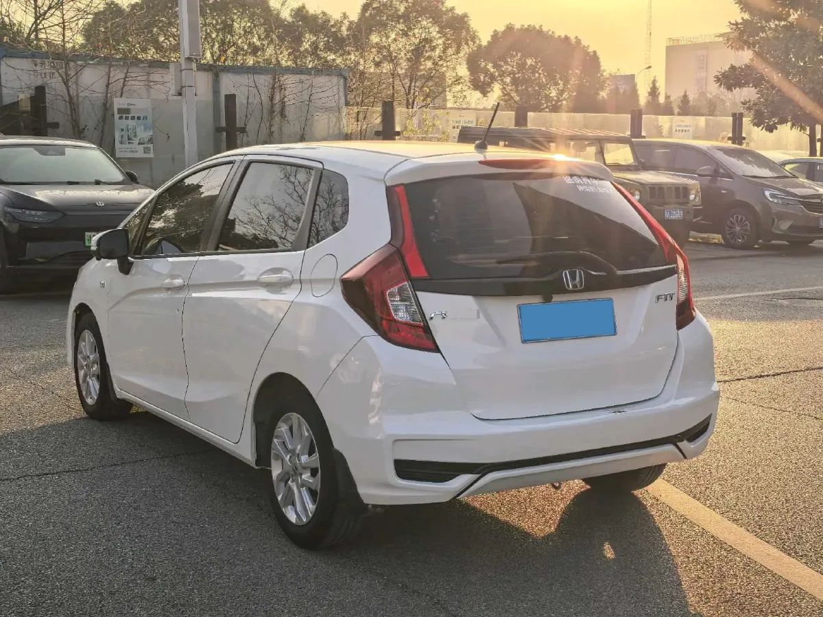 2020 Honda Fit 1.5L 131HP L4 CVT,autocango,china used car exporter,china ev exporter,chinese used car exporter,chinese used ev exporter