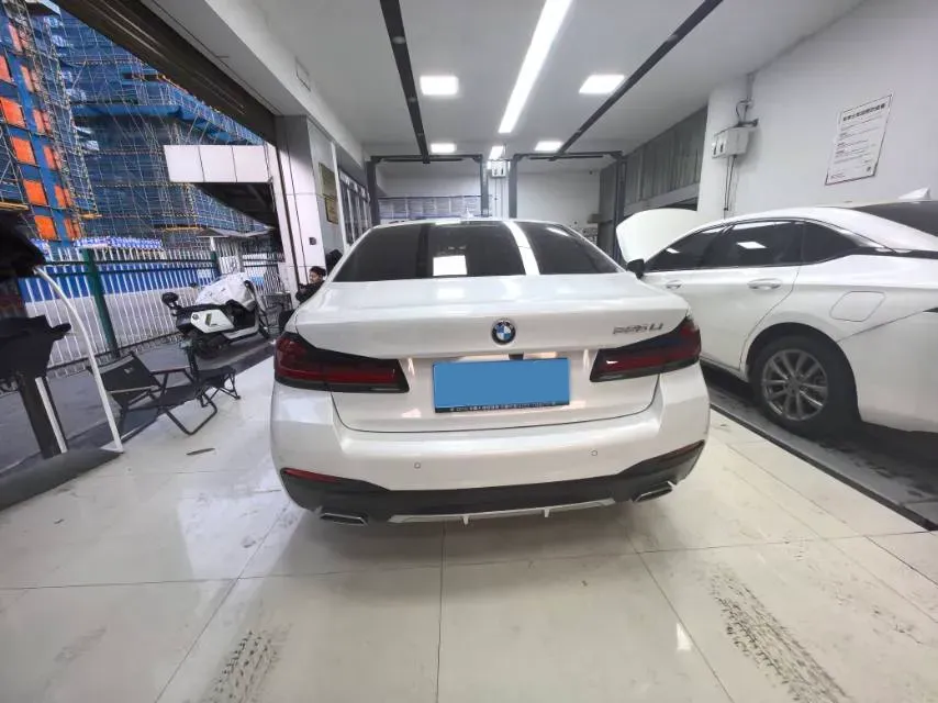 2022 BMW 5 Series 2.0T 184HP L4 8AT,autocango,china used car exporter,china ev exporter,chinese used car exporter,chinese used ev exporter
