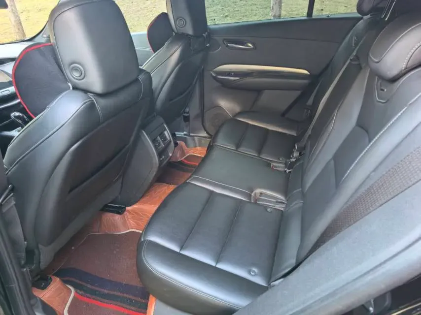 2021 Cadillac XT4 2.0T 237HP L4 9AT,autocango,china used car exporter,china ev exporter,chinese used car exporter,chinese used ev exporter