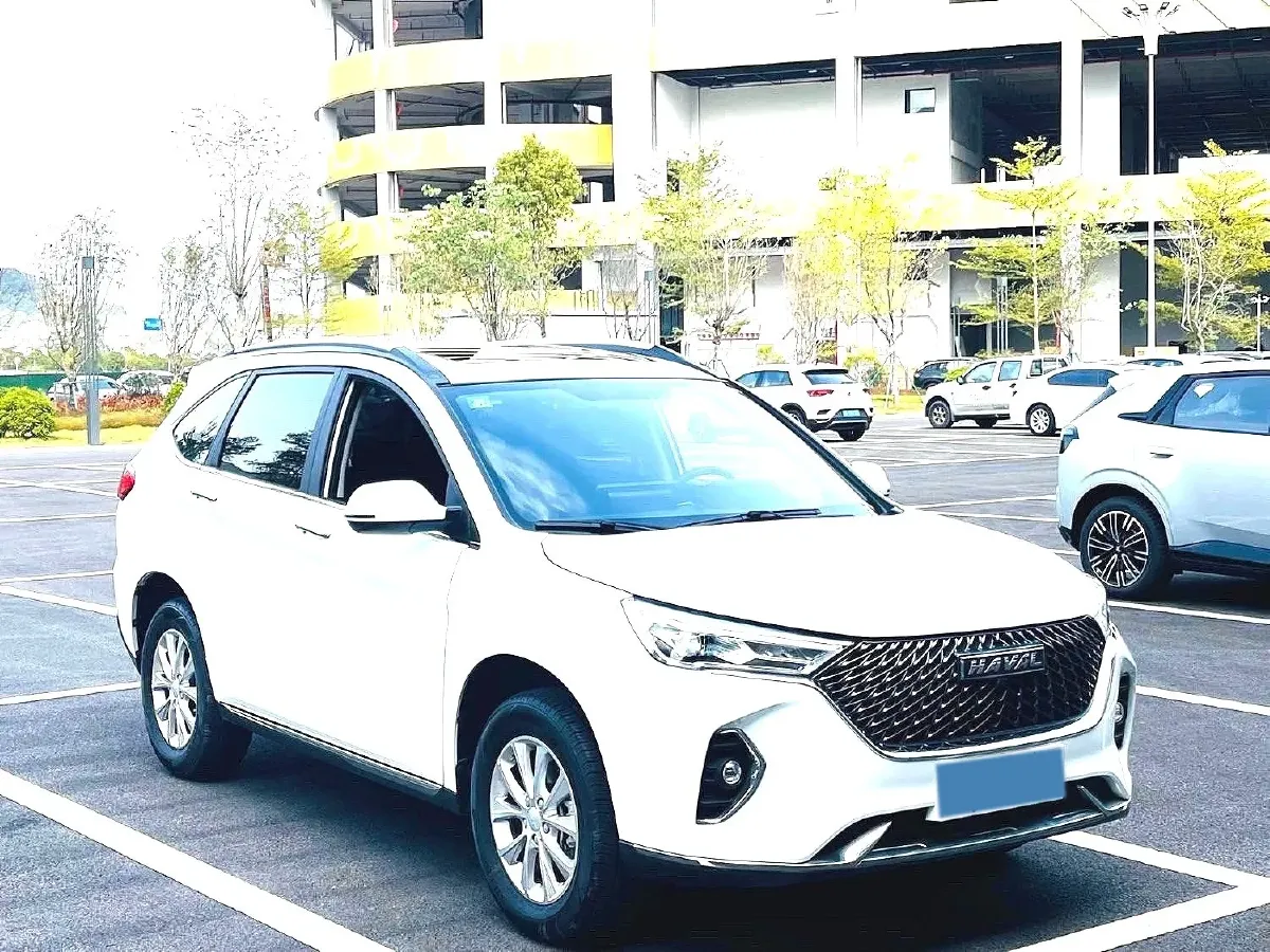 2021 Haval M6 1.5T 150HP L4 7DCT,autocango,china used car exporter,china ev exporter,chinese used car exporter,chinese used ev exporter