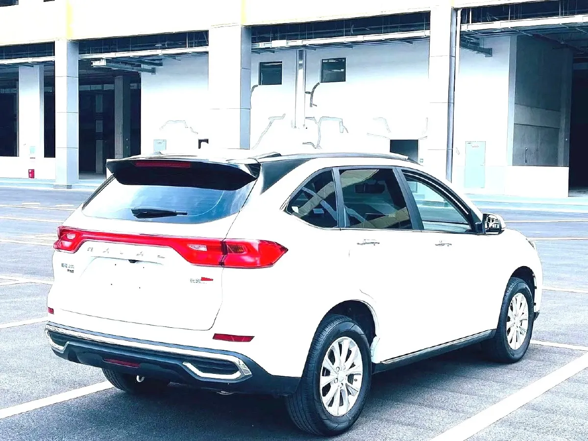2021 Haval M6 1.5T 150HP L4 7DCT,autocango,china used car exporter,china ev exporter,chinese used car exporter,chinese used ev exporter
