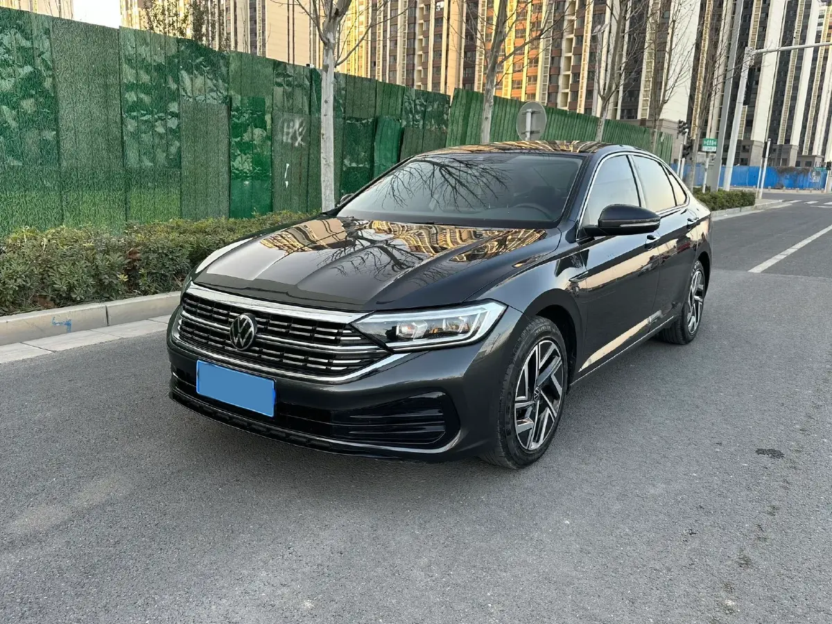 2023 Volkswagen Sagitar 1.4T 150HP L4 7DCT