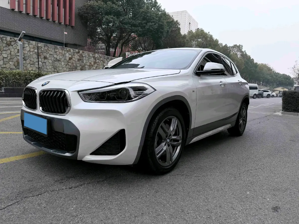 2021 BMW X2 2.0T 192HP L4 7DCT