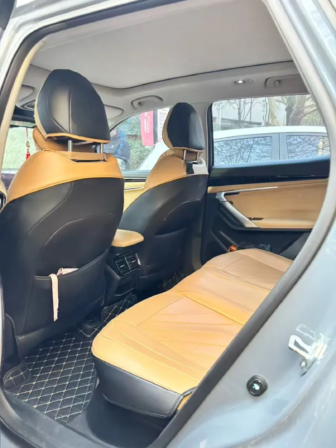 2023 Geely StarRay 1.5T 181HP L4 7DCT,autocango,china used car exporter,china ev exporter,chinese used car exporter,chinese used ev exporter