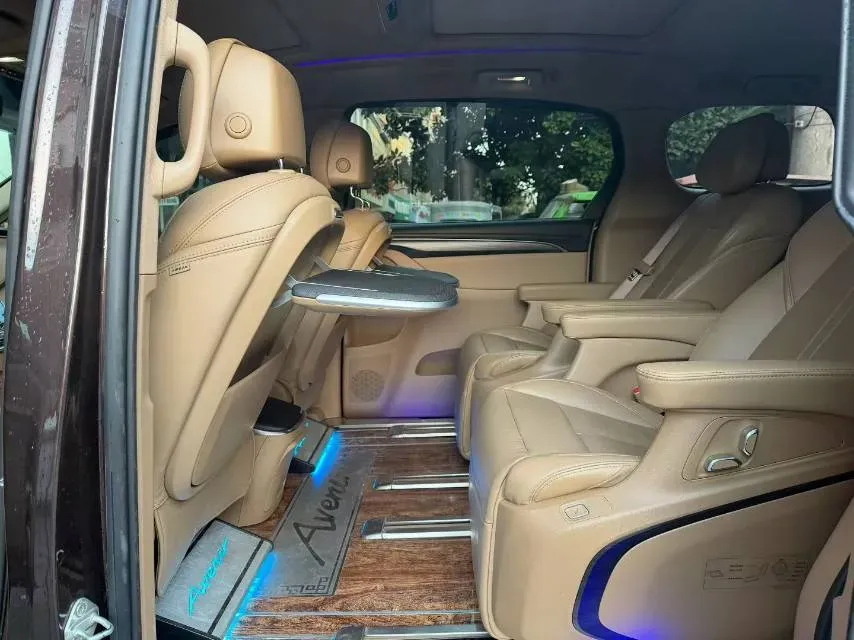 2021 Buick GL8 2.0T 237HP L4 9AT,autocango,china used car exporter,china ev exporter,chinese used car exporter,chinese used ev exporter