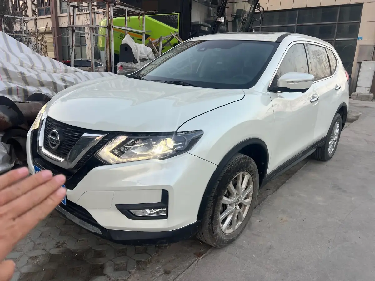 2020 Nissan X-Trail 2.0L 154HP L4 CVT