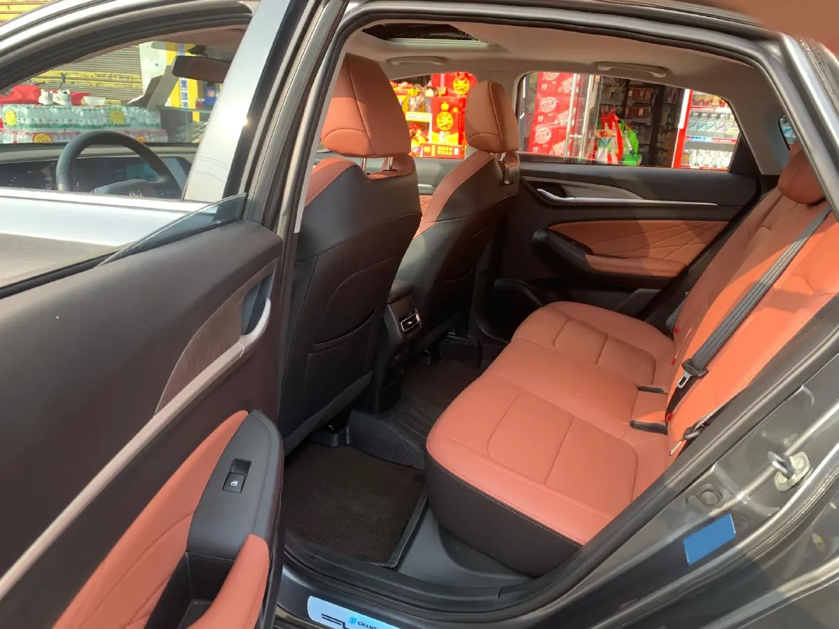 2025 ChangAn Eado 1.4T 160HP L4 7DCT,autocango,china used car exporter,china ev exporter,chinese used car exporter,chinese used ev exporter