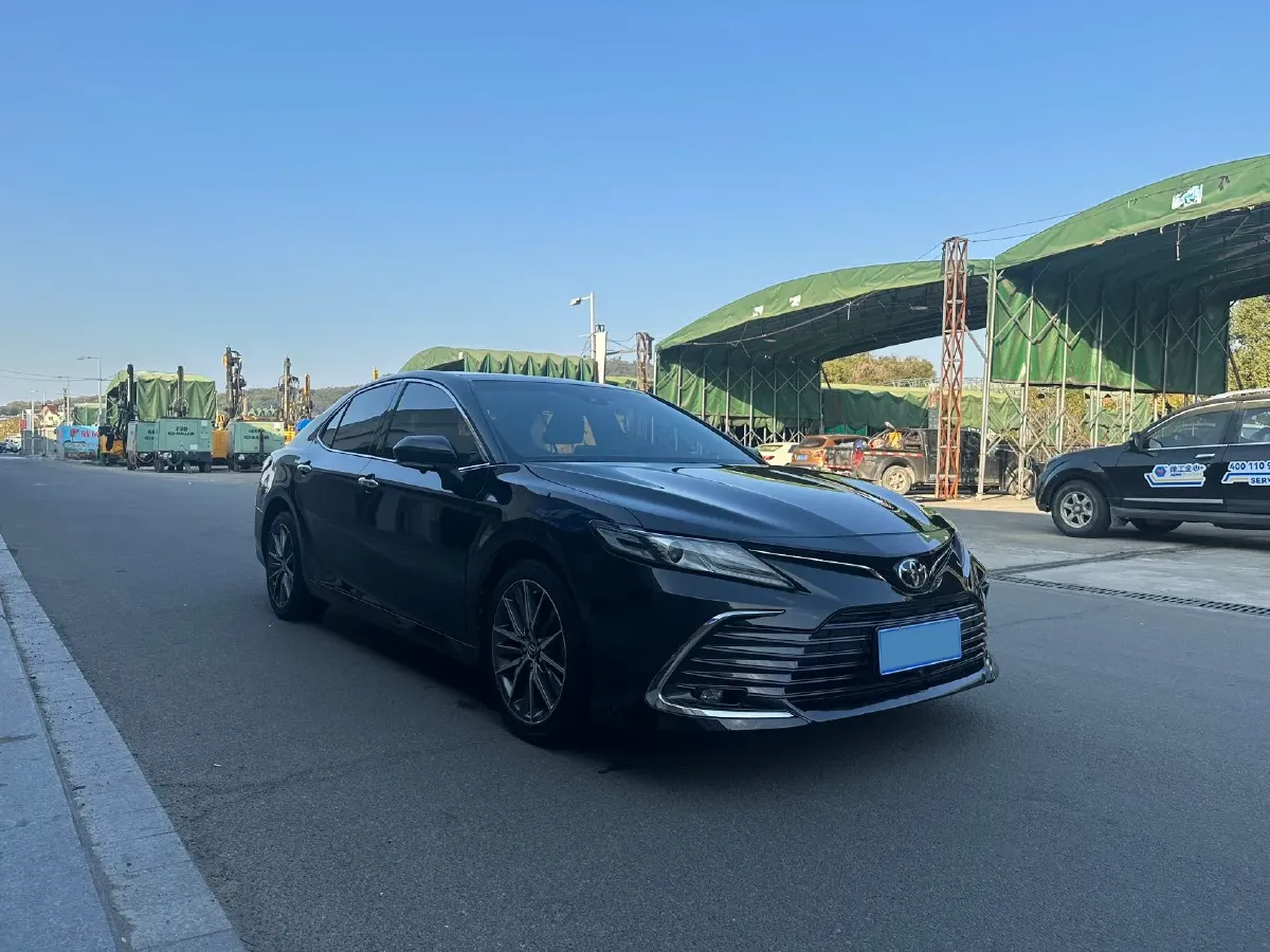 2021 Toyota Camry 2.5L 209HP L4 8AT,autocango,china used car exporter,china ev exporter,chinese used car exporter,chinese used ev exporter