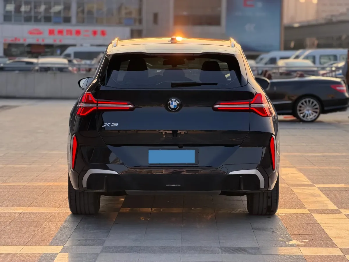 2025 BMW X3 2.0T 190HP L4 8AT,autocango,china used car exporter,china ev exporter,chinese used car exporter,chinese used ev exporter