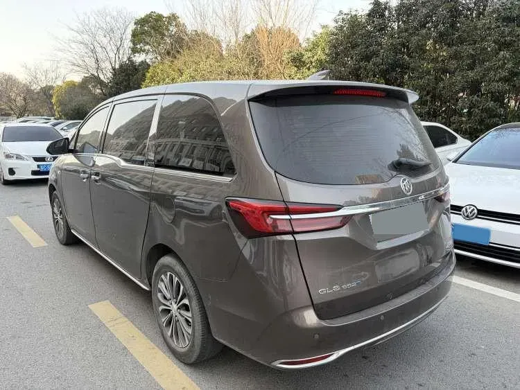 2023 Buick GL8 2.0T 237HP L4 9AT,autocango,china used car exporter,china ev exporter,chinese used car exporter,chinese used ev exporter