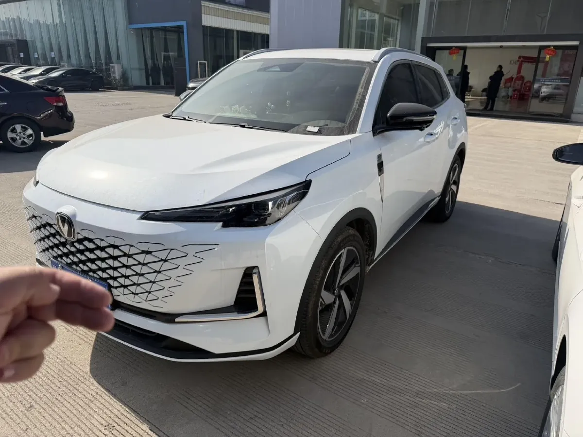 2025 ChangAn CS55 Plus 1.5T 192HP L4 7DCT,autocango,china used car exporter,china ev exporter,chinese used car exporter,chinese used ev exporter