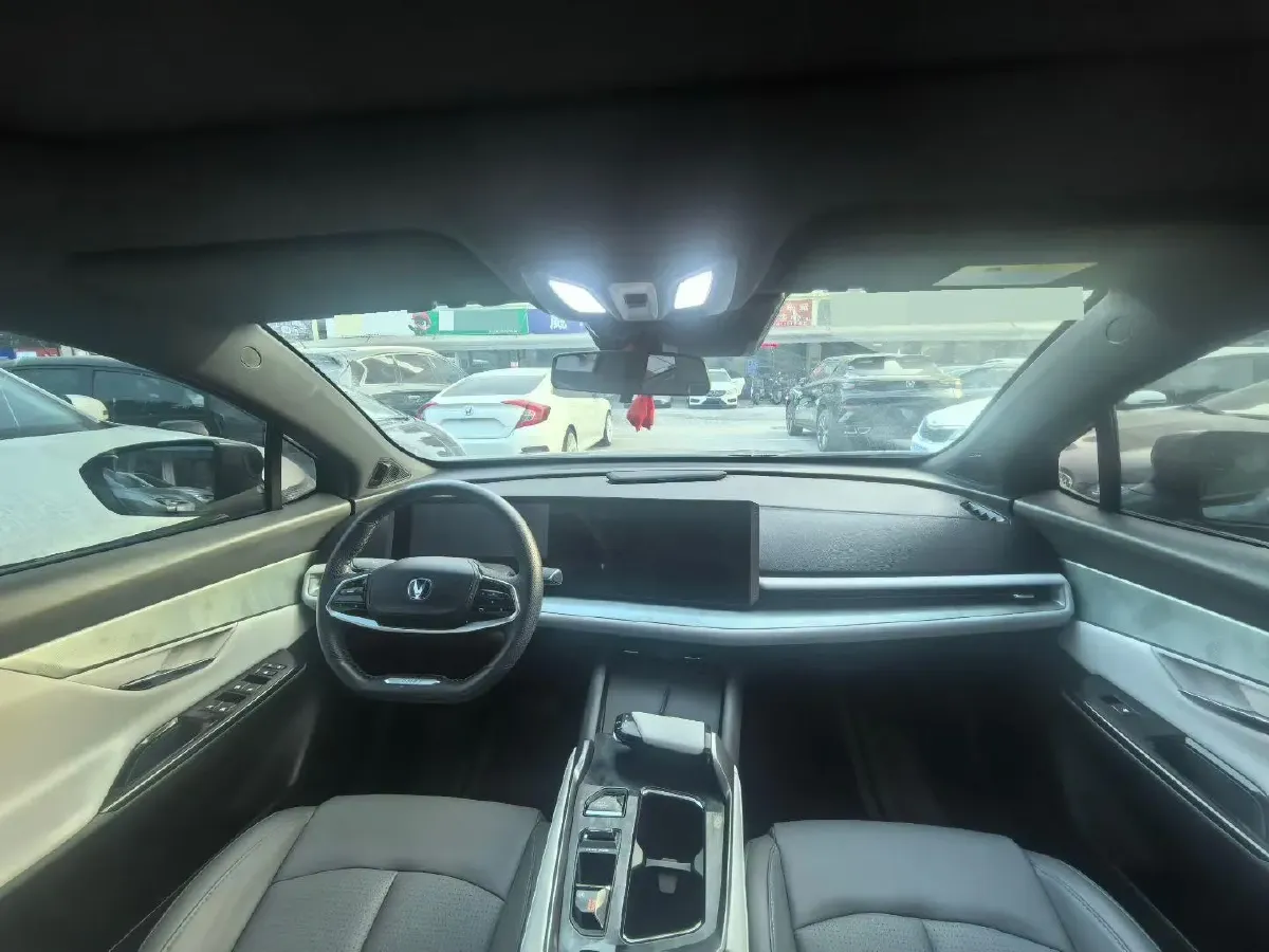 2023 ChangAn UNI-T 1.5T 188HP L4 7DCT,autocango,china used car exporter,china ev exporter,chinese used car exporter,chinese used ev exporter