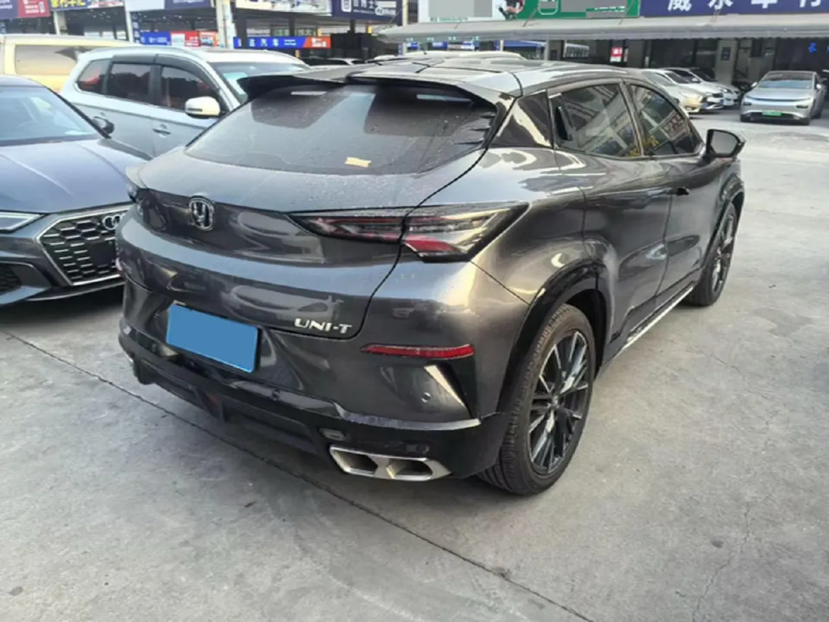 2023 ChangAn UNI-T 1.5T 188HP L4 7DCT,autocango,china used car exporter,china ev exporter,chinese used car exporter,chinese used ev exporter