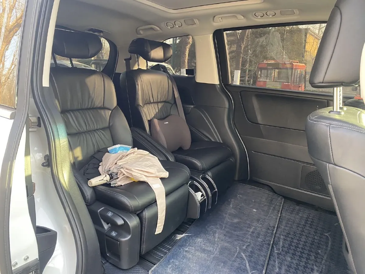 2024 Honda Odyssey 2.0L 146HP L4 E-CVT Hybrid,autocango,china used car exporter,china ev exporter,chinese used car exporter,chinese used ev exporter