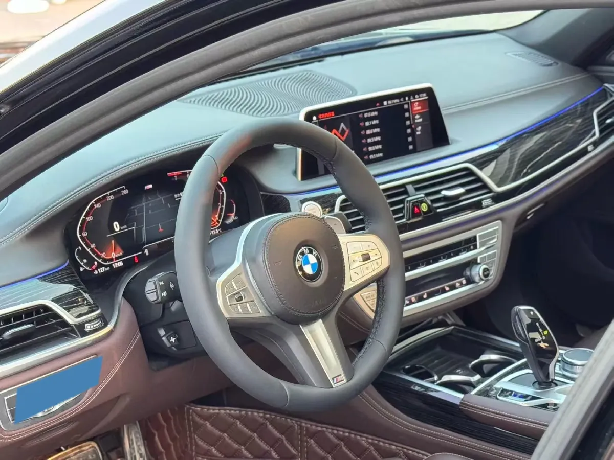 2021 BMW 7 Series 2.0T 265HP L4 8AT,autocango,china used car exporter,china ev exporter,chinese used car exporter,chinese used ev exporter