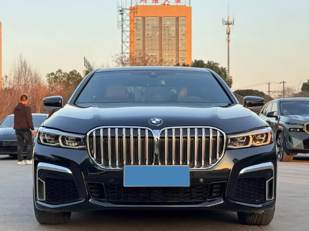 2021 BMW 7 Series 2.0T 265HP L4 8AT,autocango,china used car exporter,china ev exporter,chinese used car exporter,chinese used ev exporter