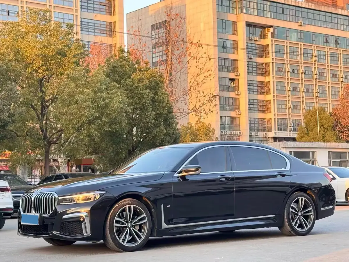 2021 BMW 7 Series 2.0T 265HP L4 8AT