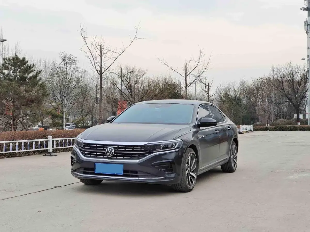 2021 Volkswagen Passat 2.0T 186HP L4 7DCT