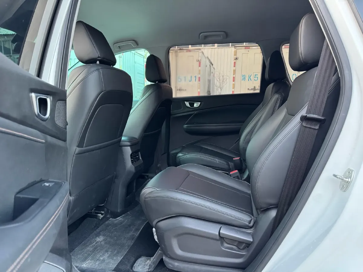 2022 WuLing JiaChen 1.5L 99HP L4 6MT,autocango,china used car exporter,china ev exporter,chinese used car exporter,chinese used ev exporter