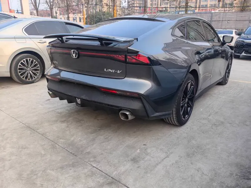 2022 ChangAn UNI-V 1.5T 188HP L4 7DCT,autocango,china used car exporter,china ev exporter,chinese used car exporter,chinese used ev exporter