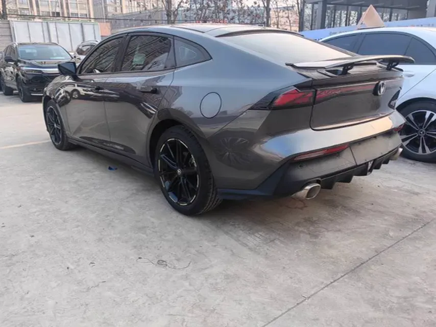 2022 ChangAn UNI-V 1.5T 188HP L4 7DCT,autocango,china used car exporter,china ev exporter,chinese used car exporter,chinese used ev exporter