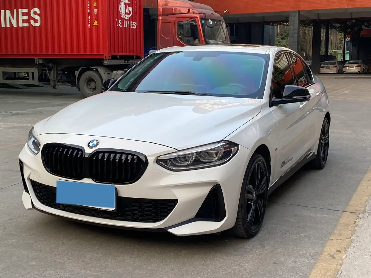 2022 BMW 1 Series 2.0T 192HP L4 7DCT