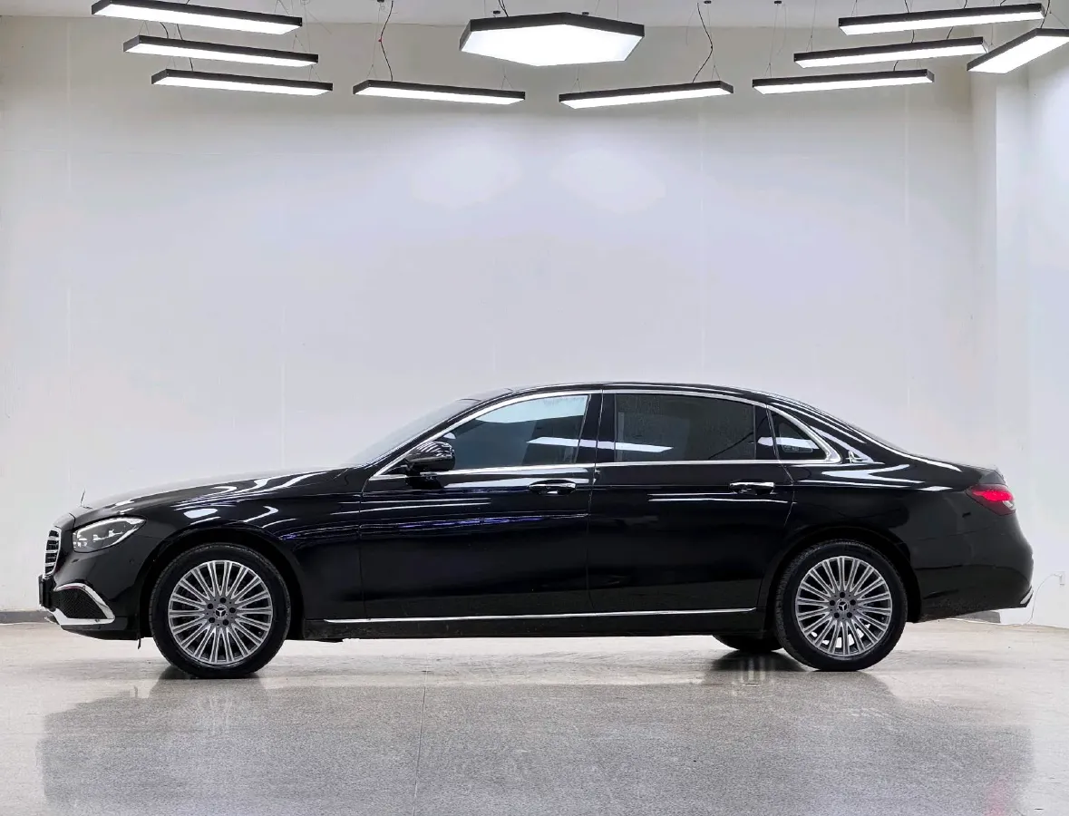 2021 Mercedes-Benz E Class 2.0T 258HP L4 9AT,autocango,china used car exporter,china ev exporter,chinese used car exporter,chinese used ev exporter
