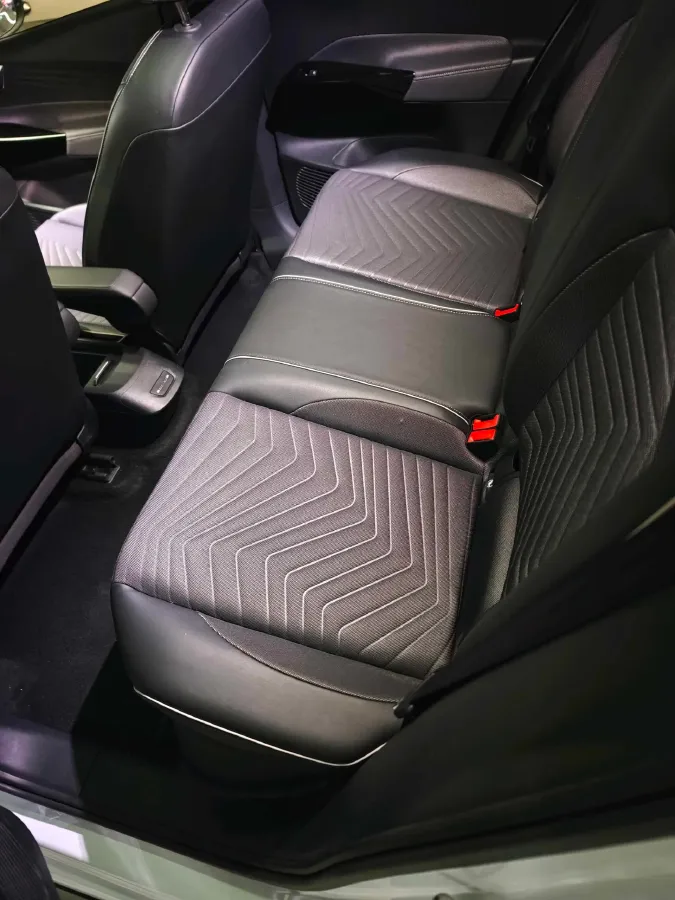 2022 Volkswagen ID.3 BEV 57.3KWH,autocango,china used car exporter,china ev exporter,chinese used car exporter,chinese used ev exporter