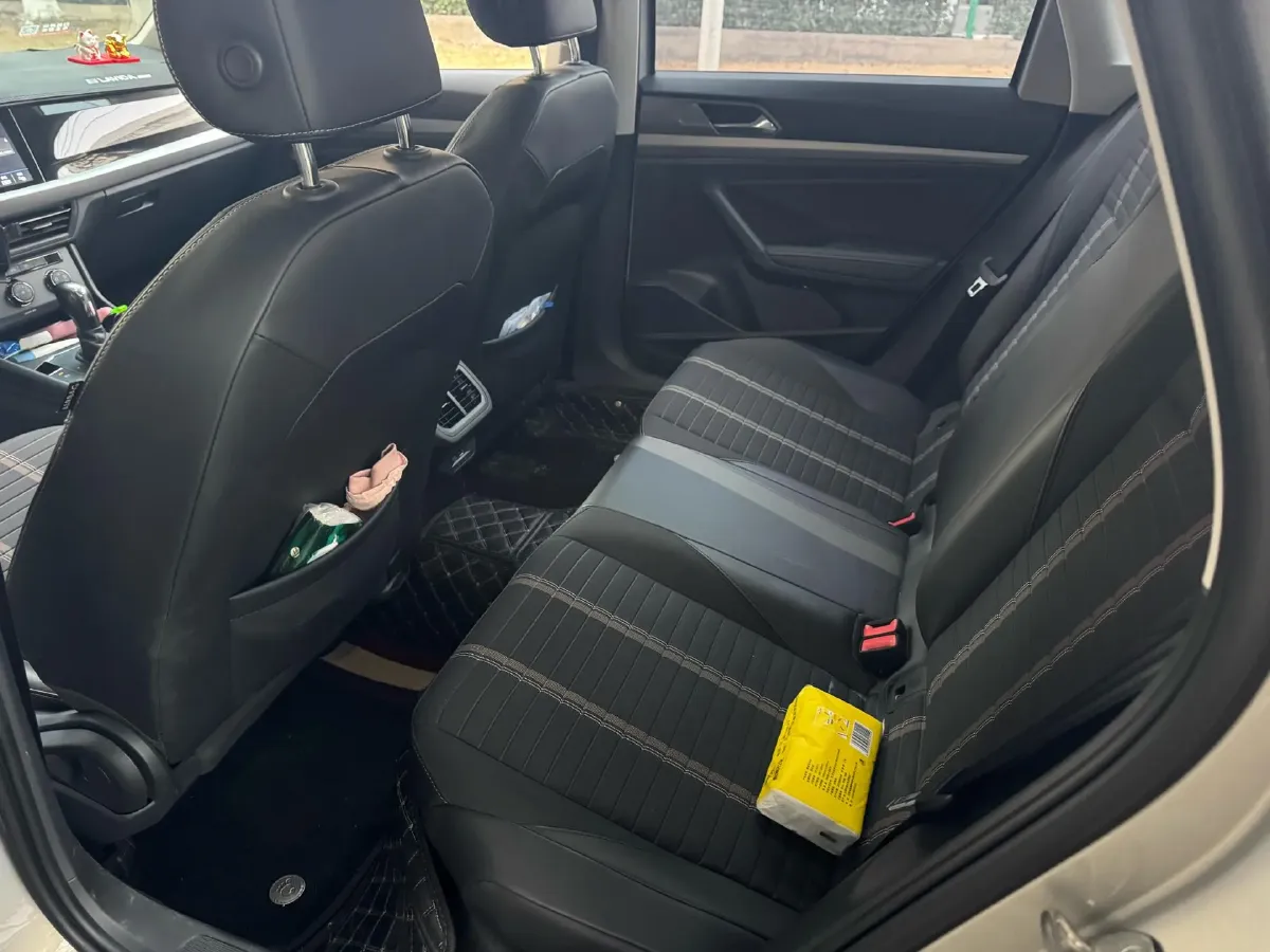 2022 Volkswagen Sagitar 1.2T 116HP L4 7DCT,autocango,china used car exporter,china ev exporter,chinese used car exporter,chinese used ev exporter