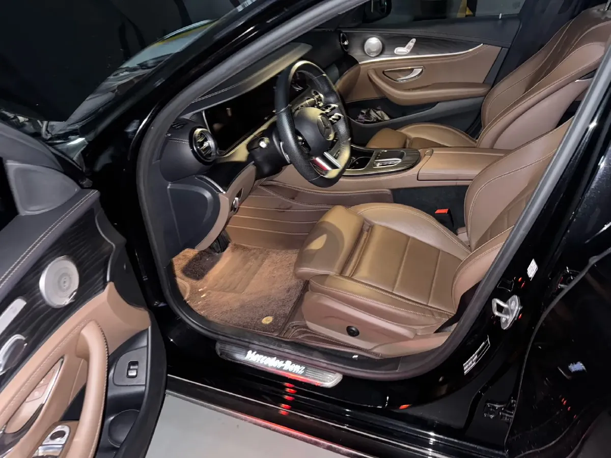 2022 Mercedes-Benz E Class 2.0T 197HP L4 9AT,autocango,china used car exporter,china ev exporter,chinese used car exporter,chinese used ev exporter