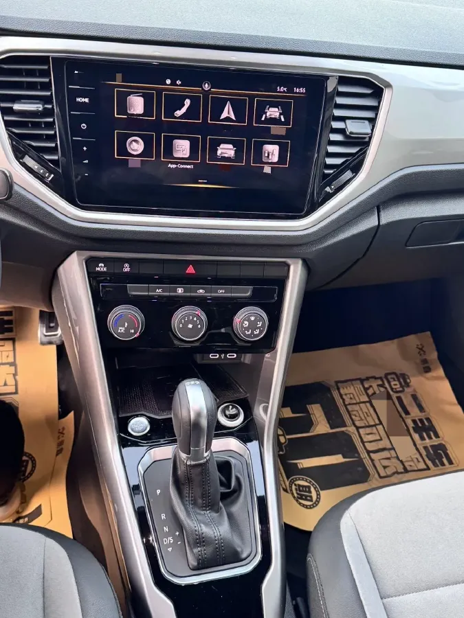 2021 Volkswagen T-Roc 1.4T 150HP L4 7DCT,autocango,china used car exporter,china ev exporter,chinese used car exporter,chinese used ev exporter