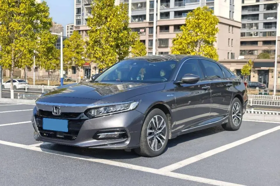 2018 Honda Accord 2.0L 146HP L4 E-CVT Hybrid