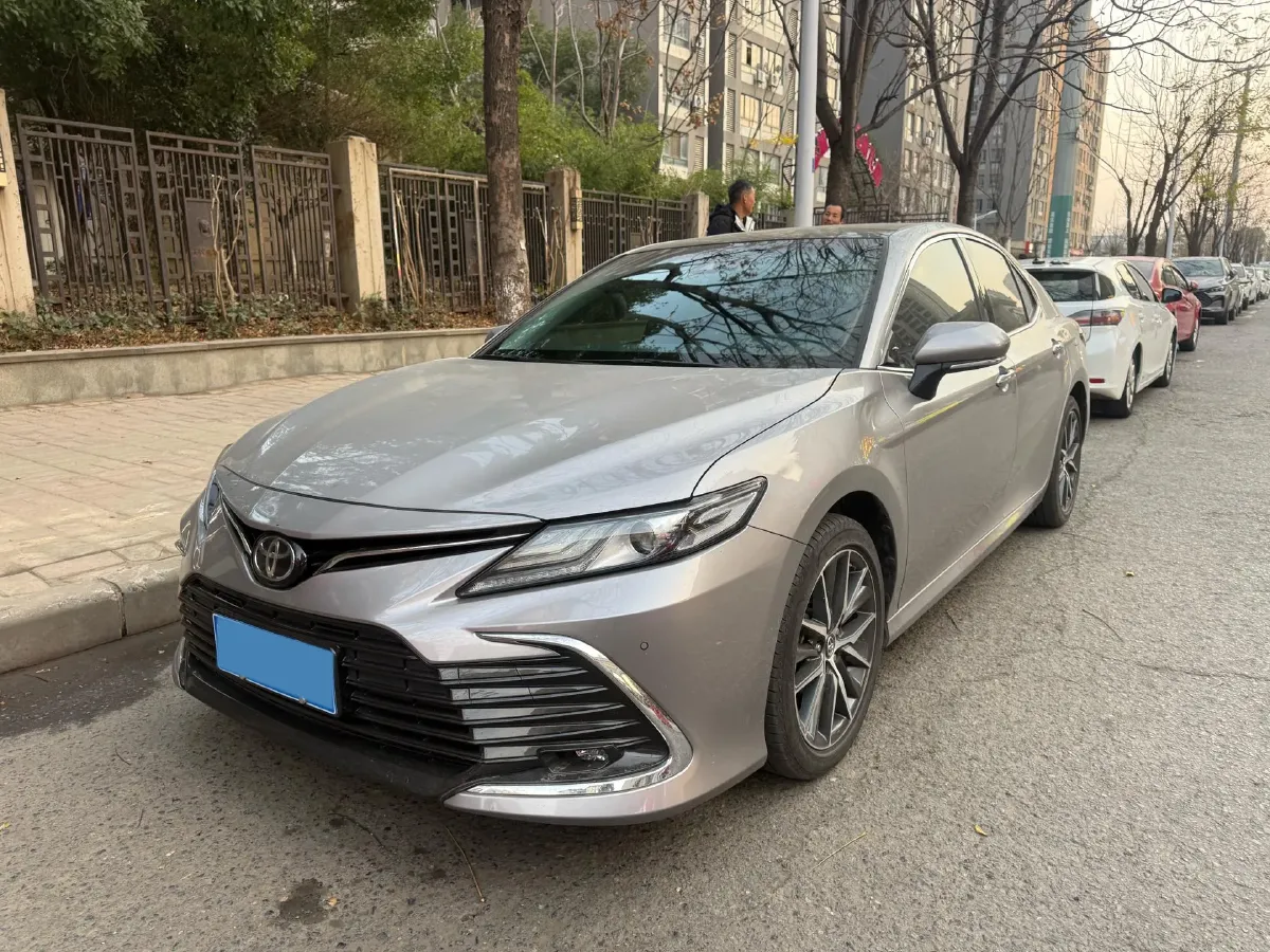 2021 Toyota Camry 2.5L 209HP L4 8AT,autocango,china used car exporter,china ev exporter,chinese used car exporter,chinese used ev exporter