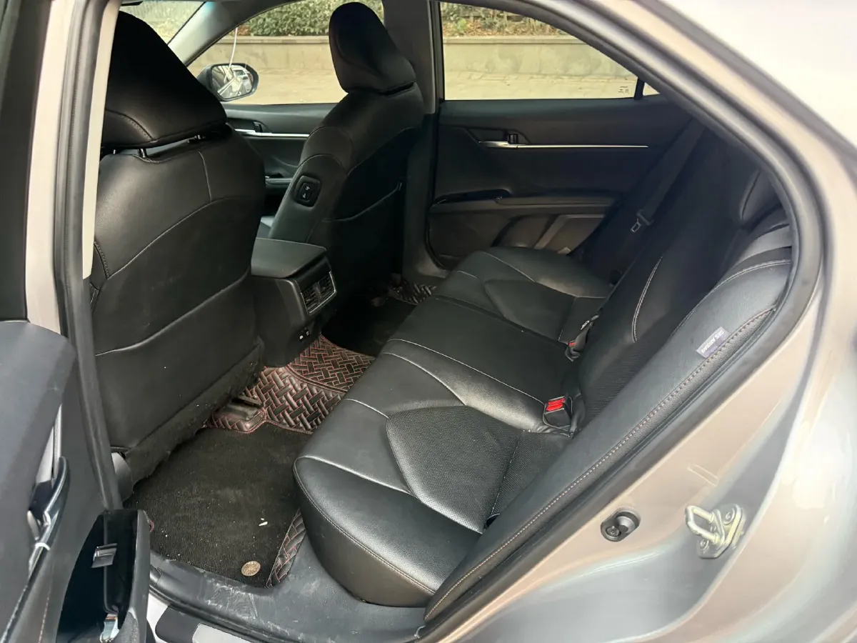 2021 Toyota Camry 2.5L 209HP L4 8AT,autocango,china used car exporter,china ev exporter,chinese used car exporter,chinese used ev exporter