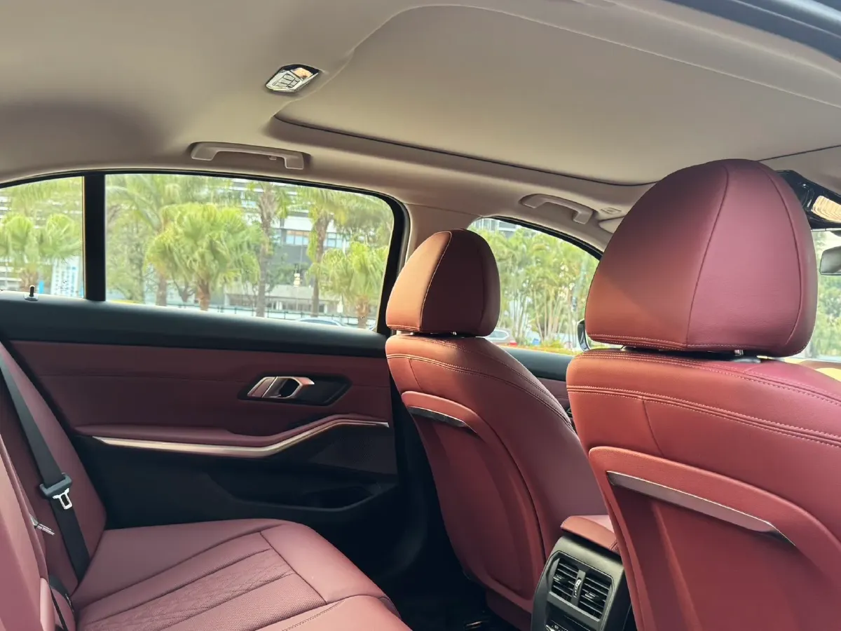 2025 BMW 3 Series 2.0T 184HP L4 8AT,autocango,china used car exporter,china ev exporter,chinese used car exporter,chinese used ev exporter