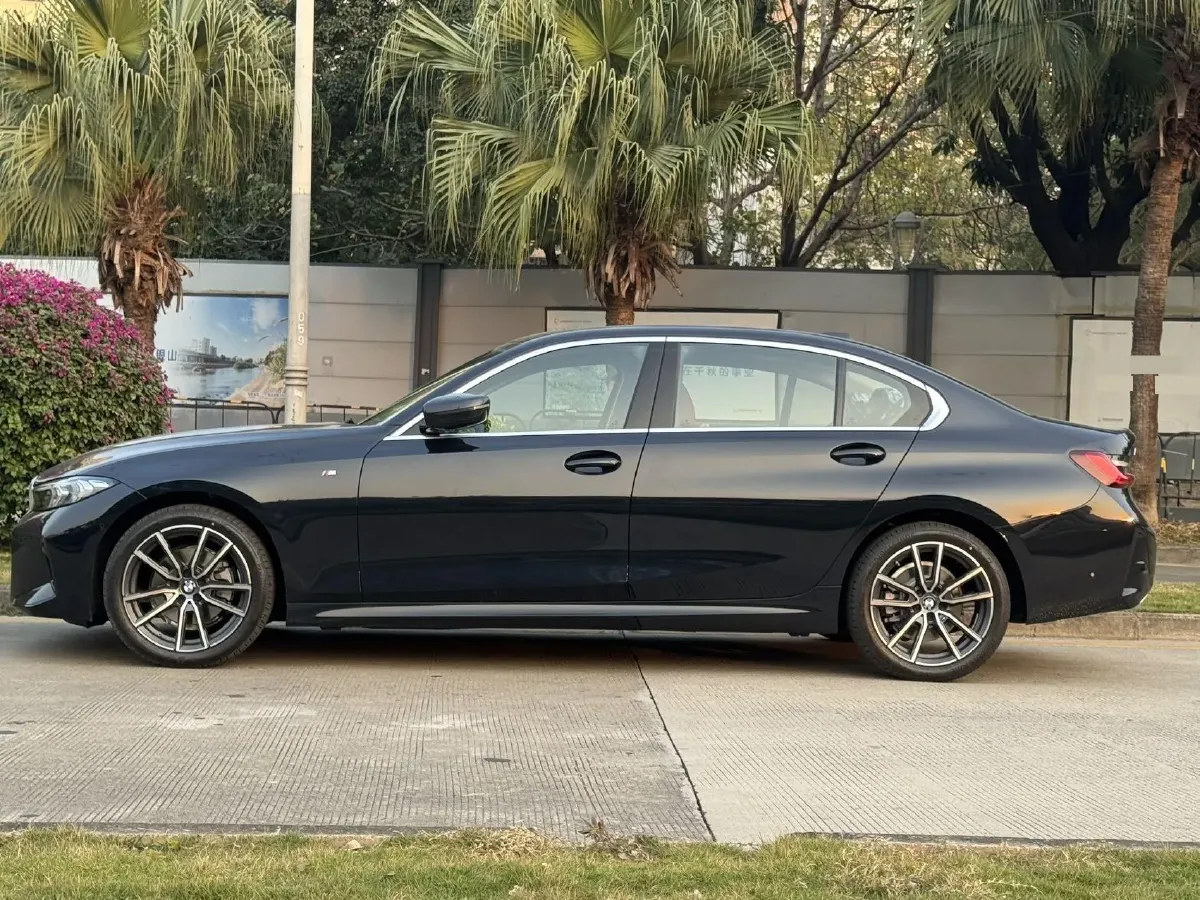 2025 BMW 3 Series 2.0T 184HP L4 8AT,autocango,china used car exporter,china ev exporter,chinese used car exporter,chinese used ev exporter