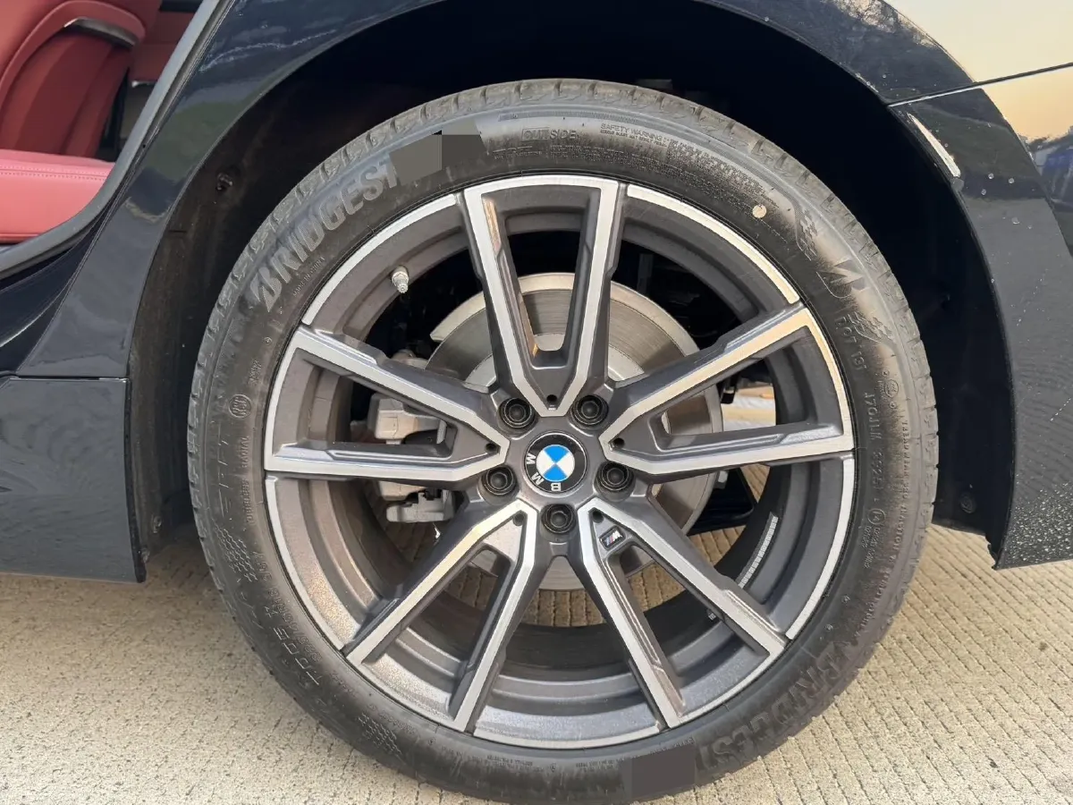 2025 BMW 3 Series 2.0T 184HP L4 8AT,autocango,china used car exporter,china ev exporter,chinese used car exporter,chinese used ev exporter