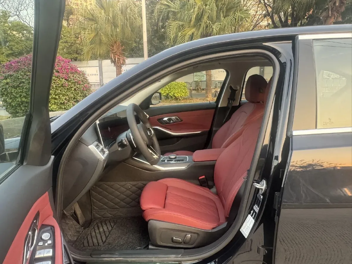 2025 BMW 3 Series 2.0T 184HP L4 8AT,autocango,china used car exporter,china ev exporter,chinese used car exporter,chinese used ev exporter