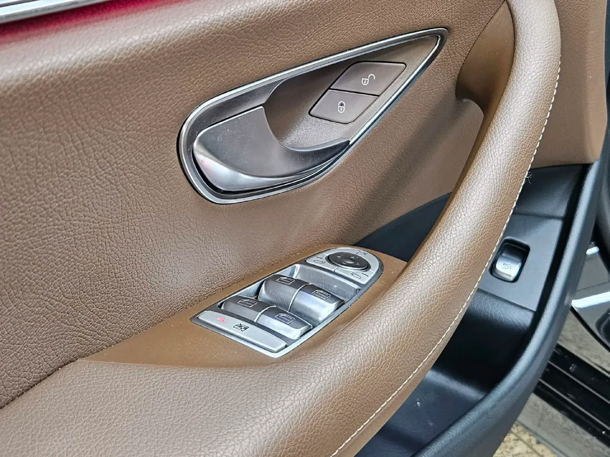 2021 Mercedes-Benz E Class 2.0T 258HP L4 9AT,autocango,china used car exporter,china ev exporter,chinese used car exporter,chinese used ev exporter