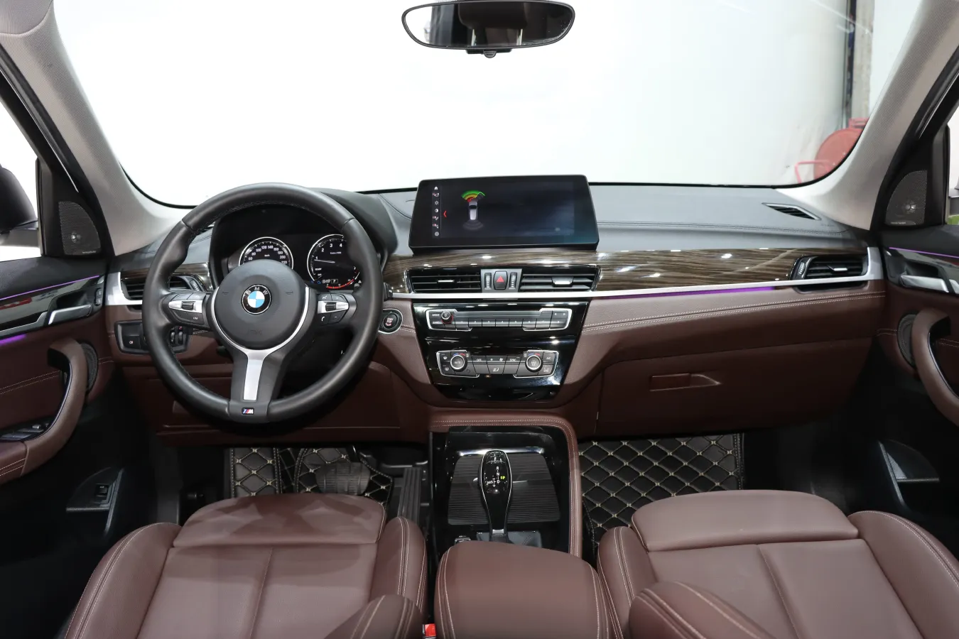 2022 BMW X1 2.0T 192HP L4 8AT,autocango,china used car exporter,china ev exporter,chinese used car exporter,chinese used ev exporter