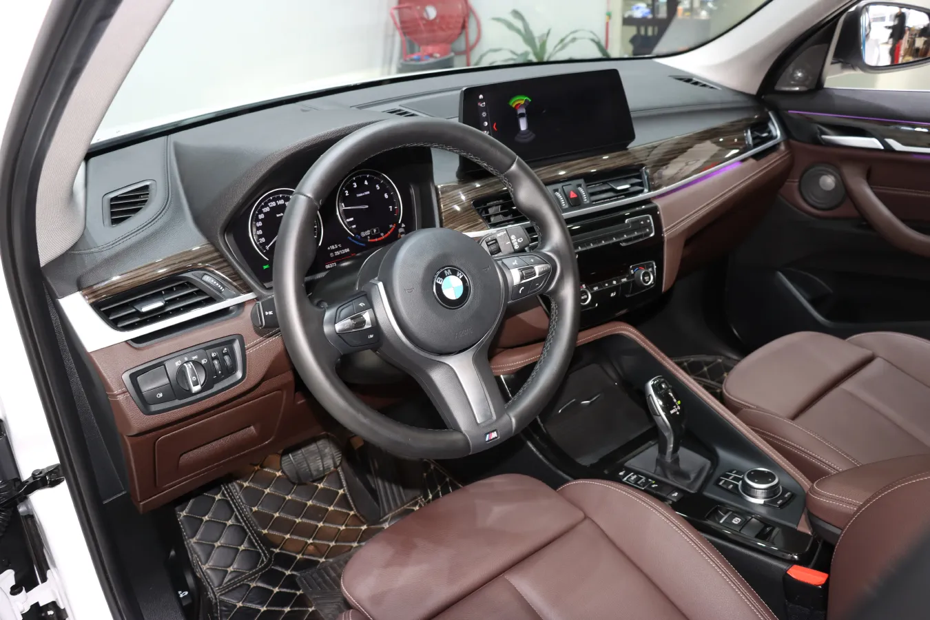 2022 BMW X1 2.0T 192HP L4 8AT,autocango,china used car exporter,china ev exporter,chinese used car exporter,chinese used ev exporter