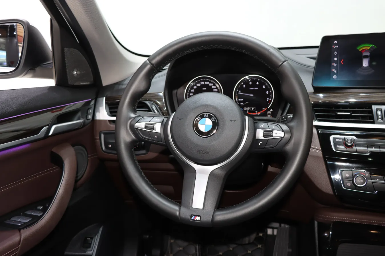 2022 BMW X1 2.0T 192HP L4 8AT,autocango,china used car exporter,china ev exporter,chinese used car exporter,chinese used ev exporter