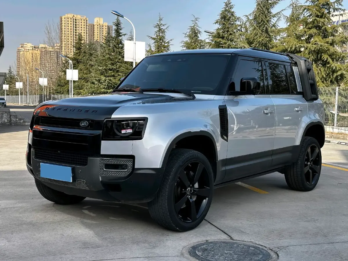 2020 Land Rover Defender 3.0T 400HP L6 8AT