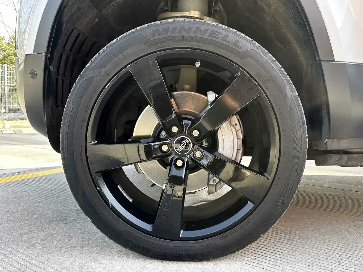 2020 Land Rover Defender 3.0T 400HP L6 8AT,autocango,china used car exporter,china ev exporter,chinese used car exporter,chinese used ev exporter