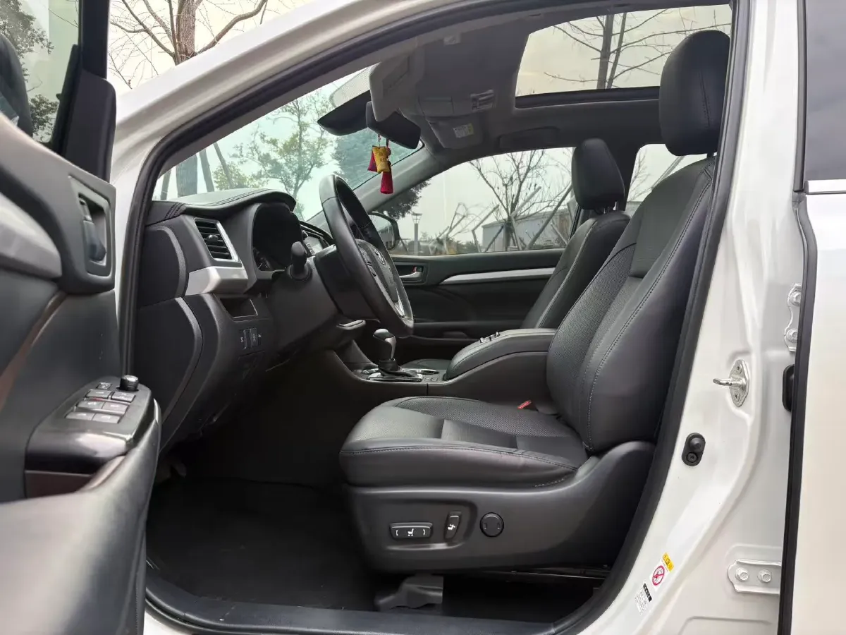 2019 Mazda CX-8 2.5L 192HP L4 6AT,autocango,china used car exporter,china ev exporter,chinese used car exporter,chinese used ev exporter